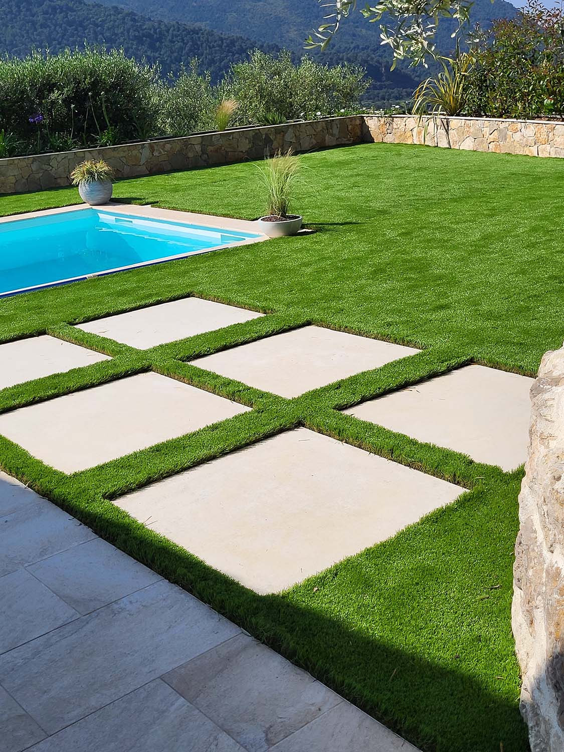 paysagiste nice-creation de jardin saint laurent du var-entretien de jardin cagnes sur mer-elagage saint jean cap ferrat-debroussaillage cannes-petit maconnerie roquebrune cap martin-jardinier paysagiste antibes