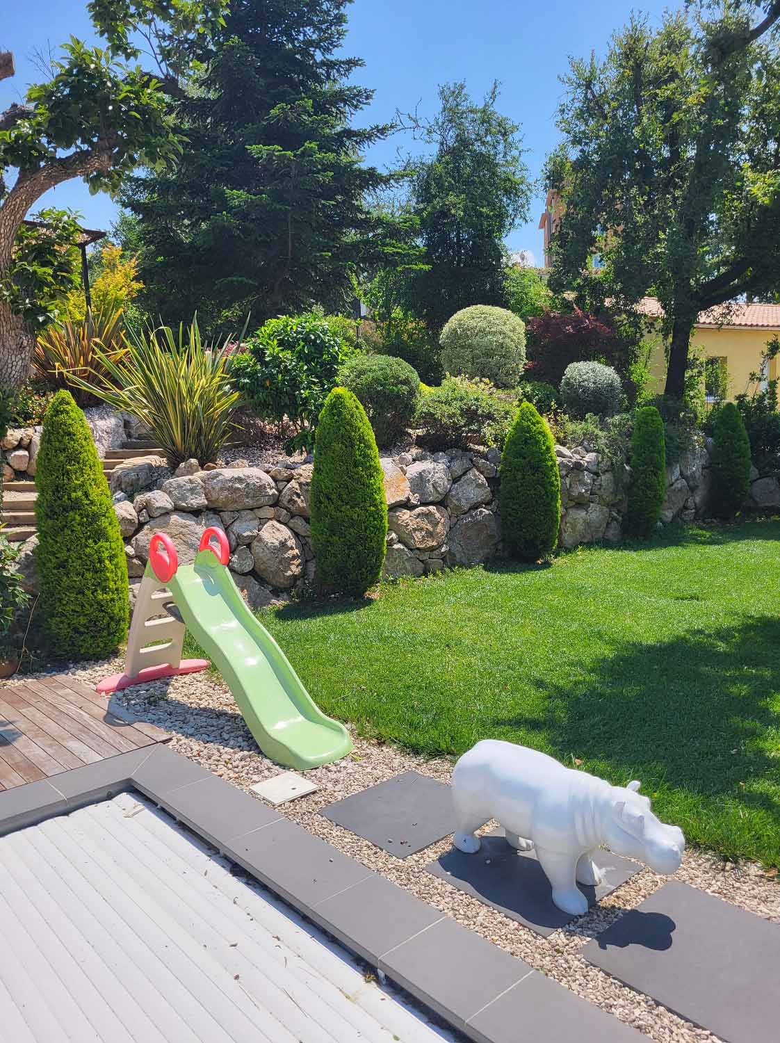 paysagiste nice-creation de jardin saint laurent du var-entretien de jardin cagnes sur mer-elagage saint jean cap ferrat-debroussaillage cannes-petit maconnerie roquebrune cap martin-jardinier paysagiste antibes