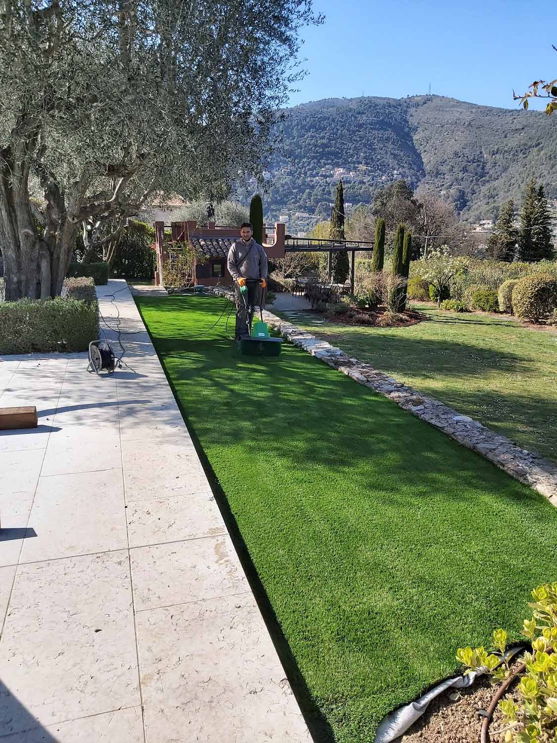 paysagiste nice-creation de jardin saint laurent du var-entretien de jardin cagnes sur mer-elagage saint jean cap ferrat-debroussaillage cannes-petit maconnerie roquebrune cap martin-jardinier paysagiste antibes
