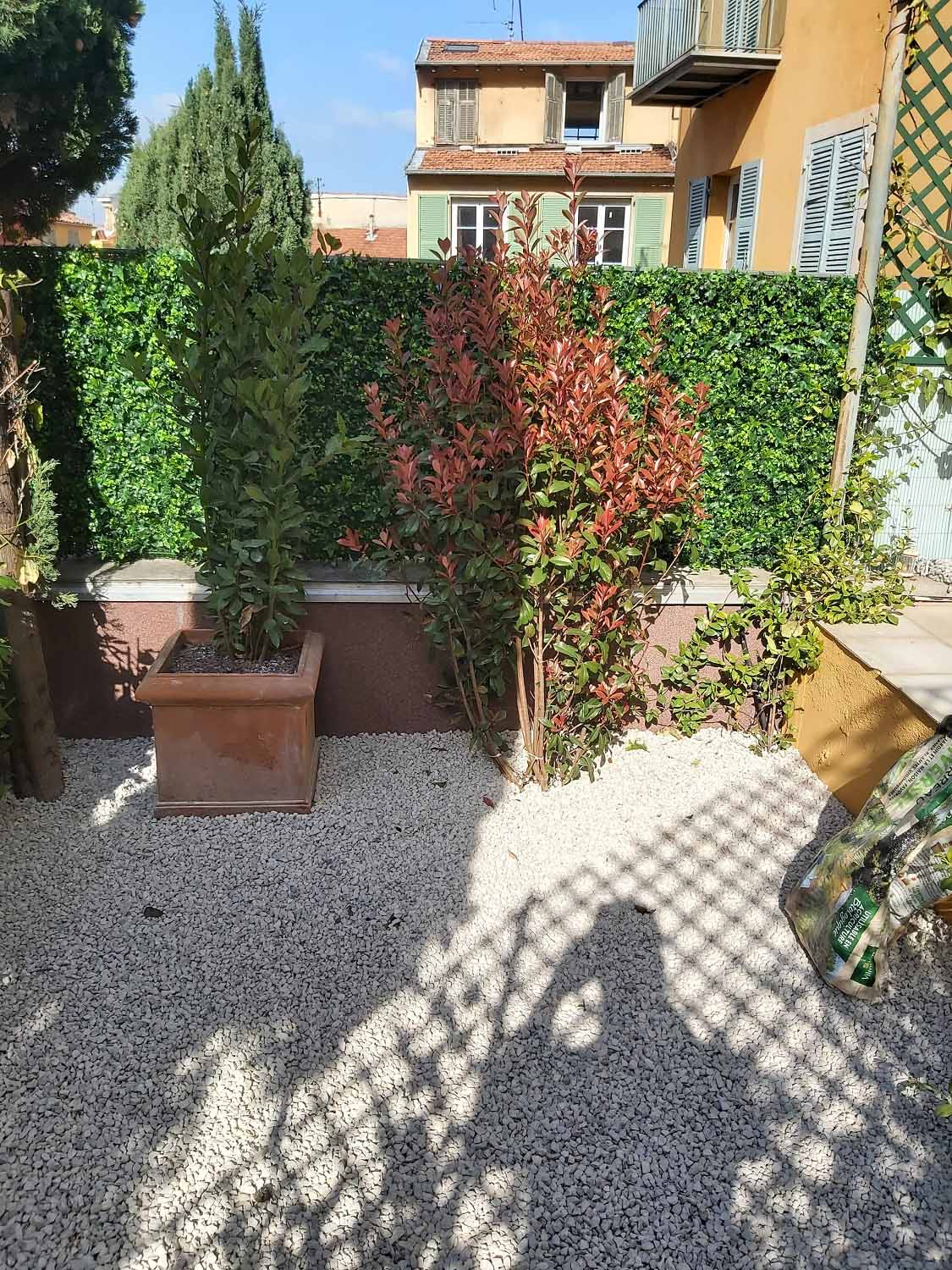 paysagiste nice-creation de jardin saint laurent du var-entretien de jardin cagnes sur mer-elagage saint jean cap ferrat-debroussaillage cannes-petit maconnerie roquebrune cap martin-jardinier paysagiste antibes